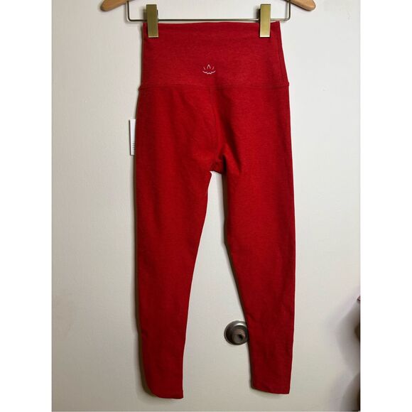 Beyond Yoga Red Set - Picture 8 of 10